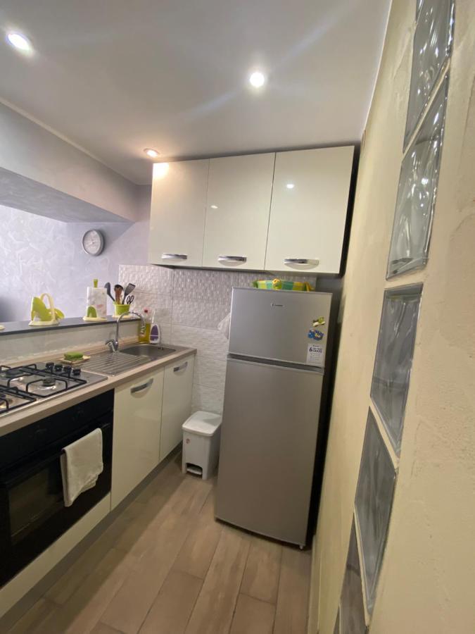 Naxos Beach Apartment จีอาร์ดีนี นักซอส ภายนอก รูปภาพ